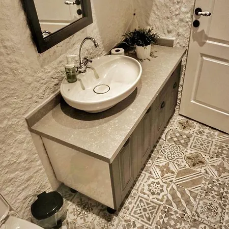 Stayhouse 2*